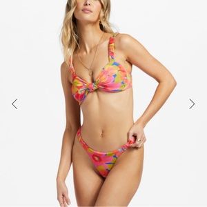Billabong bikini NEW with tag
